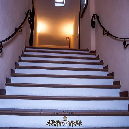 Hostaria Pettirosso Hotel *