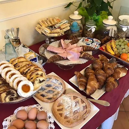 Hostaria Pettirosso Hotel *